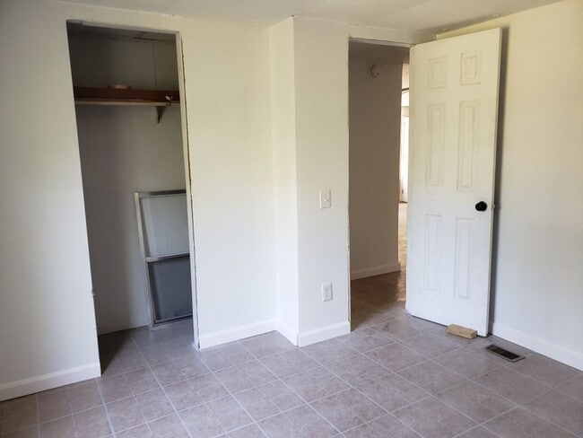 Photo - APPROVED SECTION 8 VOUCHERS APPLY NOW! Rent this 3 Bedroom in Trenton!