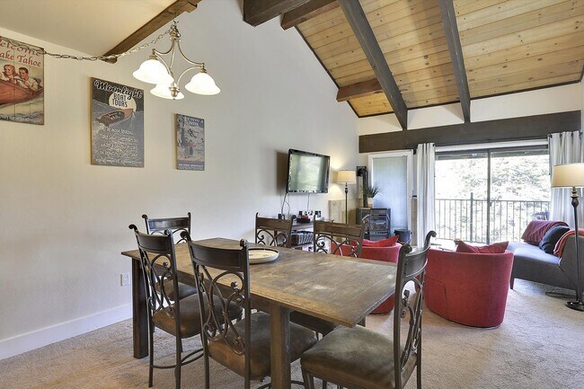 Photo - Alpine Meadows 3 bedroom + loft ski lease Unit 8