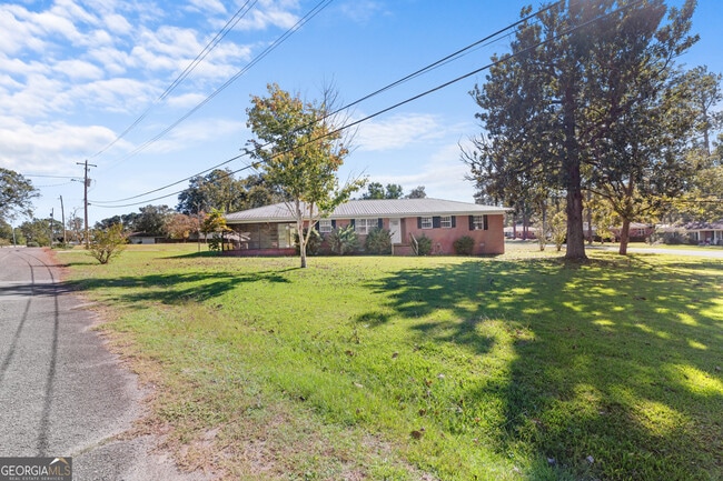Photo - 202 Laurel Dr