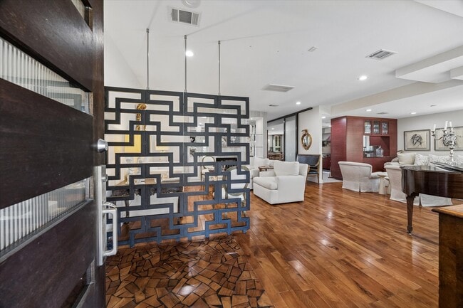 Photo - 623 Pinehaven Dr