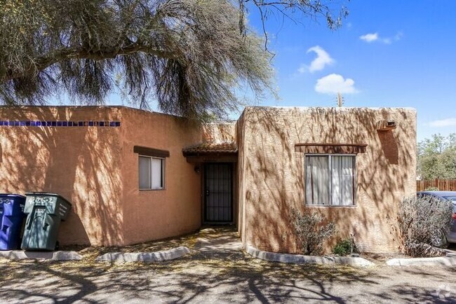 Building Photo - Coming Soon: Spacious 2BR/1BA-Central Loca... Rental