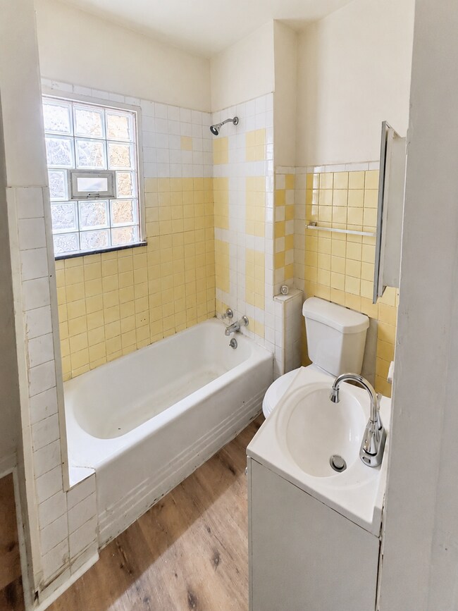 5031 S Elizabeth St Unit 2