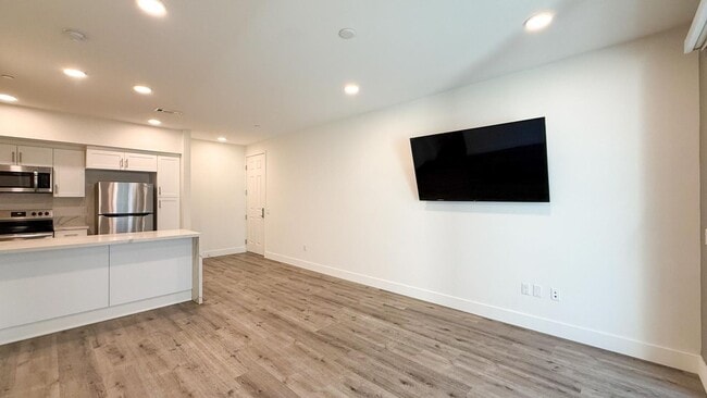 Photo - Ridgeway Apartments