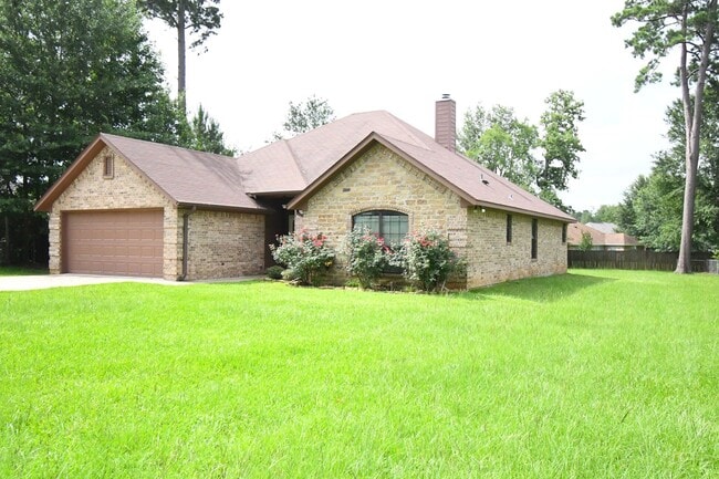 Photo - Lovely 4 Bedroom 2 Bath in Flint!