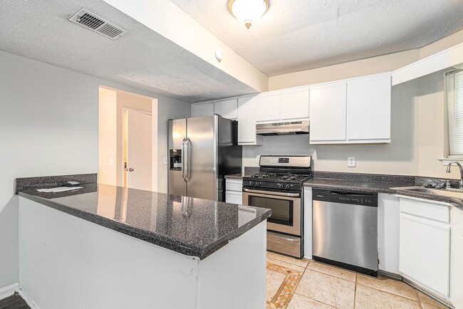 Photo - 4 bdrm, 2 bath home w/ a pool! Pool service included!