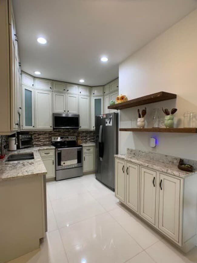 Photo - 10465 Mateo Ct