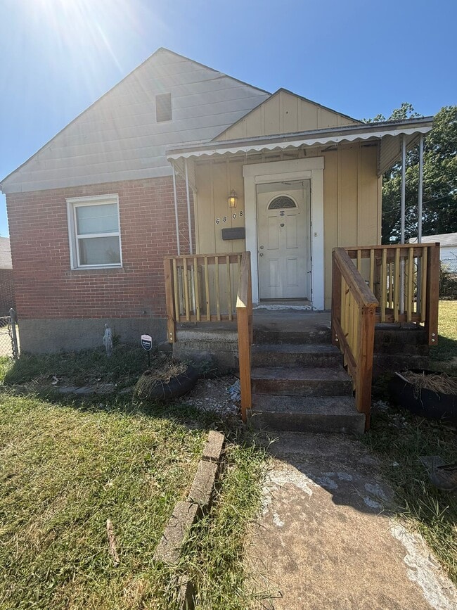 Building Photo - 6808 Stratford Ave Rental