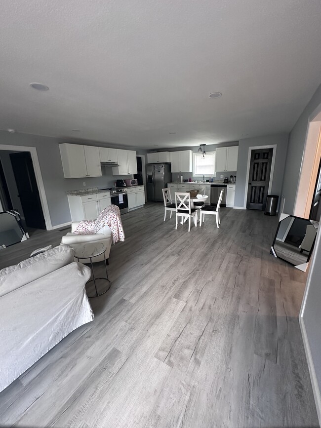 Photo - Brooks Street Quadplex - Fyffe Unit G