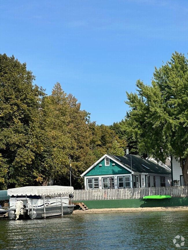 Building Photo - 123 S Ferry Dr Rental