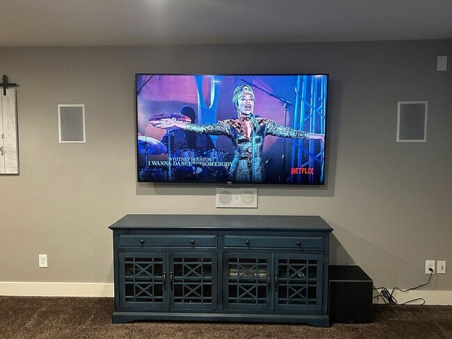 Photo - 9005 N Mount Airey Dr