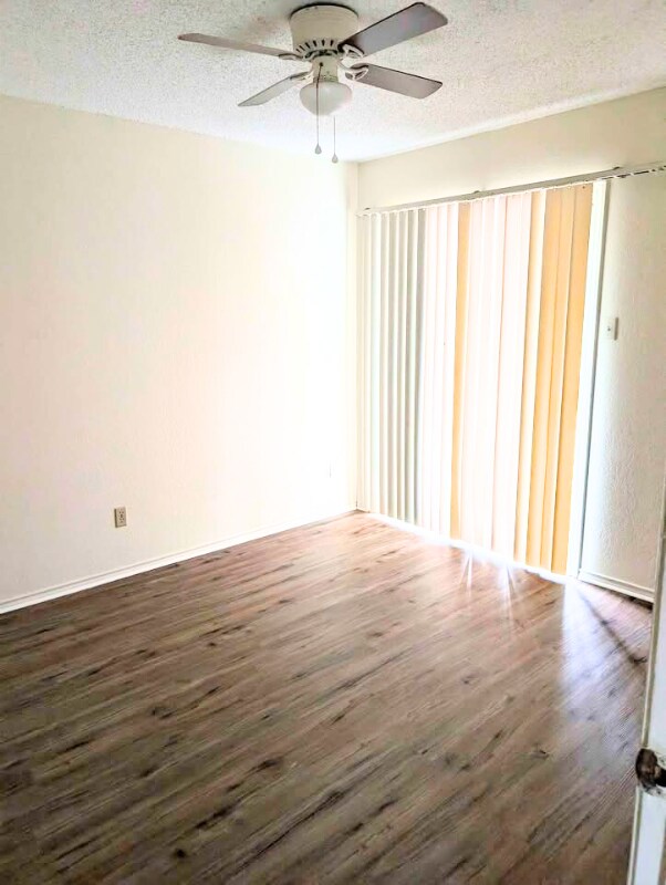 Photo - 505 Hackberry St Unidad 26