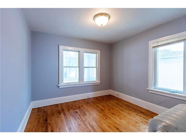 Huge 5 Bedroom - SFH- Walk to Macalester! - Huge 5 Bedroom - SFH- Walk to Macalester! Casa