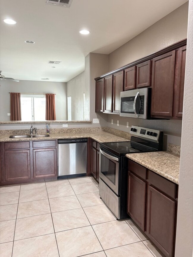 Photo - 7242 N 77th Dr