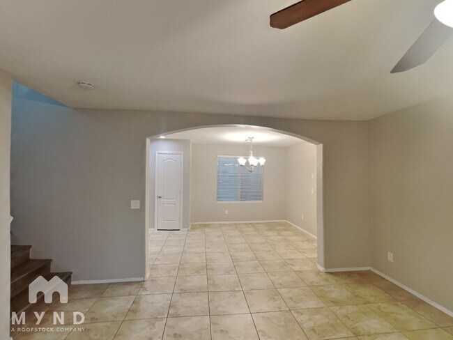 Photo - 2566 E Boston St