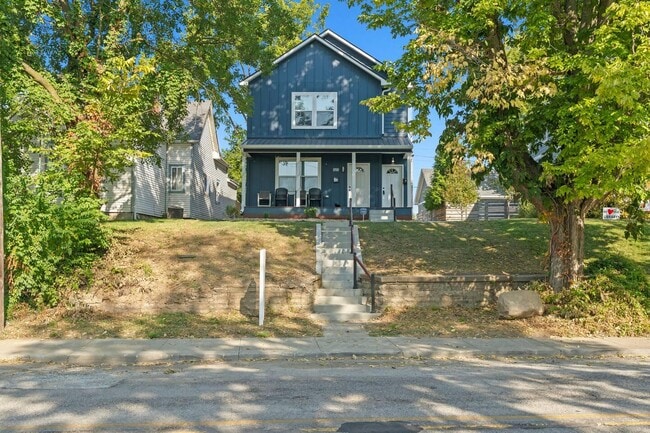 Photo - 1724 E Brookside Ave