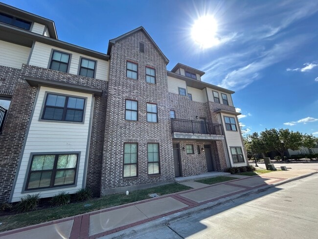 Photo - 632 Clay St