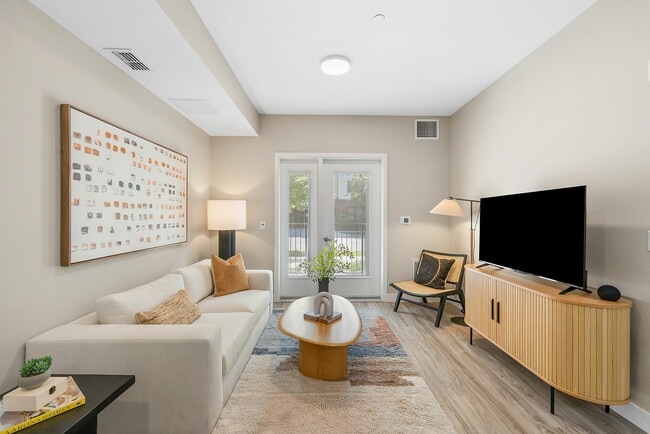 182-web-or-mls-775-n-6th-st - The Hayley