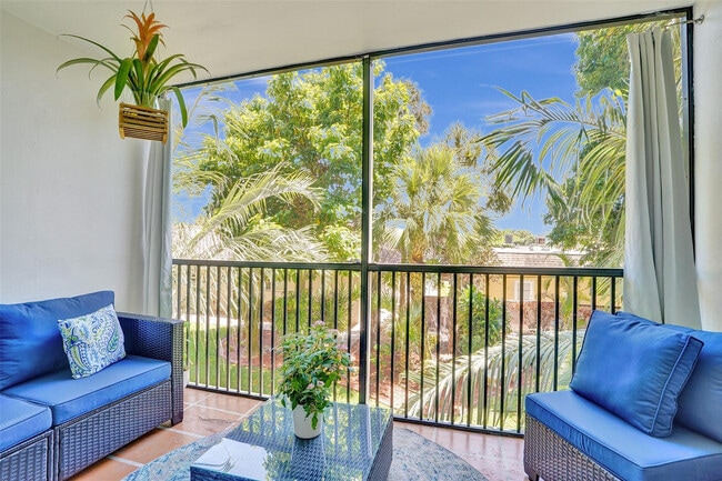 Building Photo - 2350 NE 14th Street Causeway Unit 203