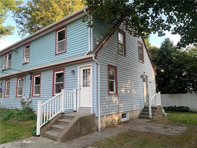 Building Photo - 5 Maple Ct Rental