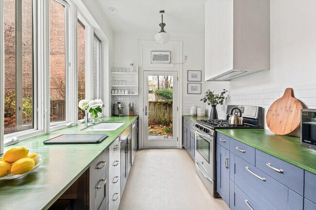 Photo - 333 Adelphi St Unidad ID1312441P