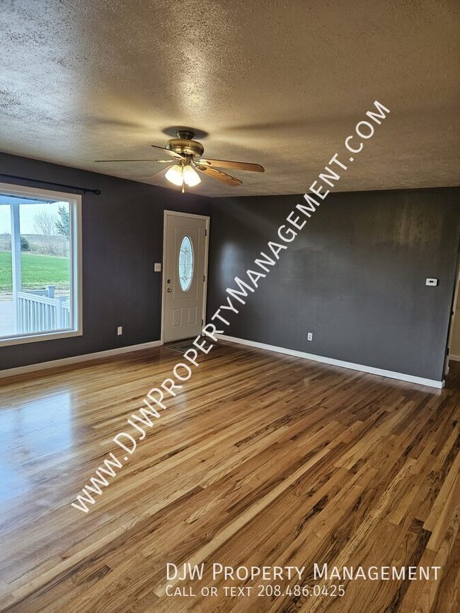 Photo - 7196 Edna Ln