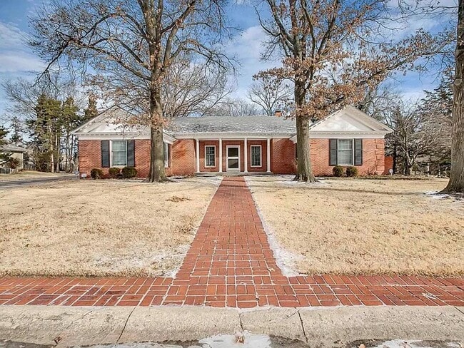 Building Photo - Rental Opportunity in VICKRIDGE