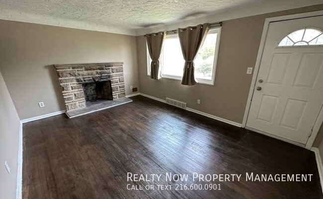 Photo - 16605 Kollin Ave