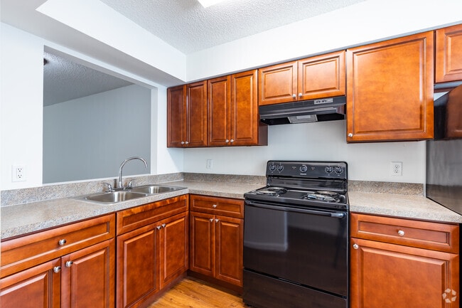 2 BR, 1 BA - 841SF - Timberland Apartments