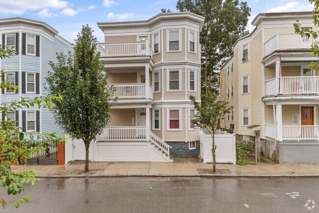 Building Photo - 18 Cameron St Unit 3 Rental