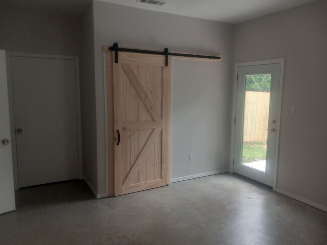 Photo - 221 San Angelo Ave Townhome