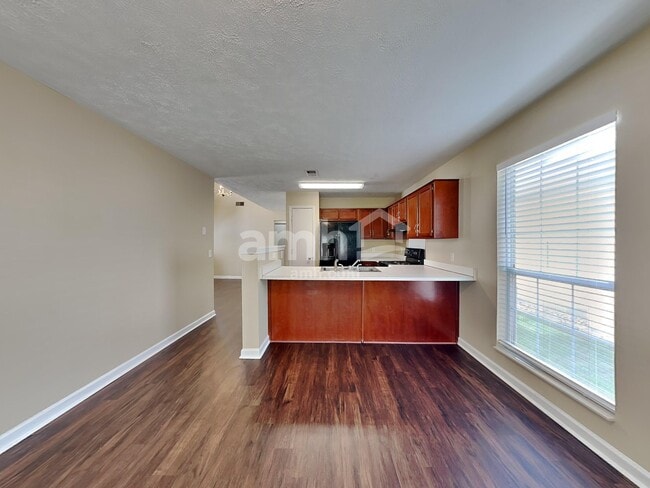 Photo - 1212 Wembley Dr