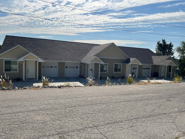 Quad Plex - 1116 Traul Ave Townhome