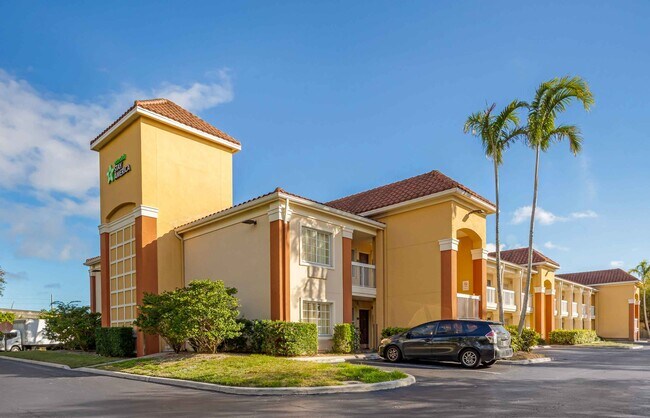 Furnished Studio-Boca Raton - Commerce