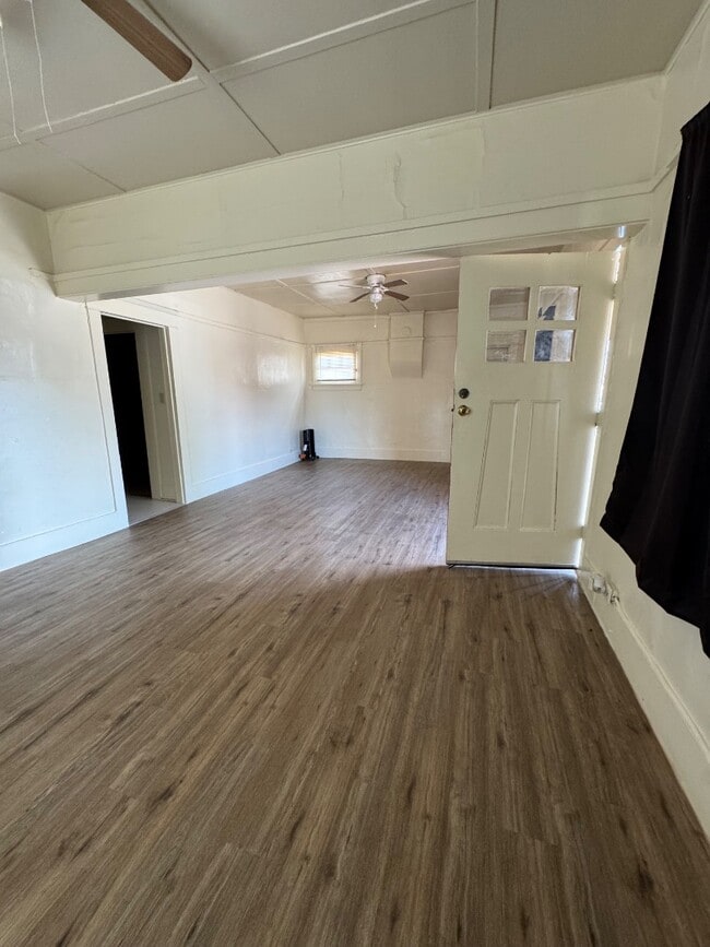 Photo - 705 N Kinsley Ave