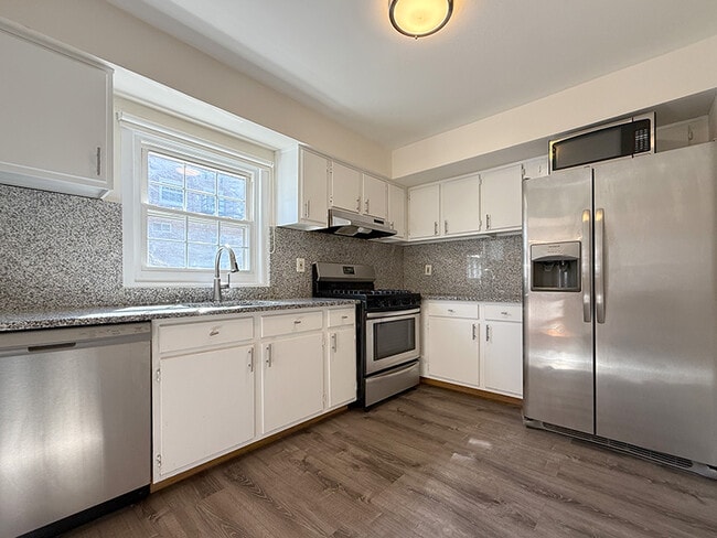 Photo - 45 Wedgewood Dr