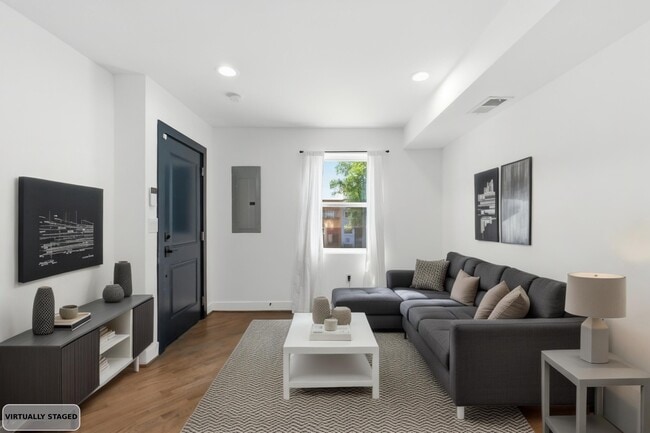 Building Photo - 1808 Benning Rd NE Unit 2