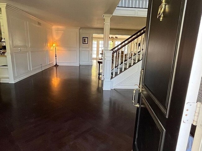 Photo - Westlake Village First Neighborhood Cul-De-Sac Home ** Non-Smoking Home/Property**