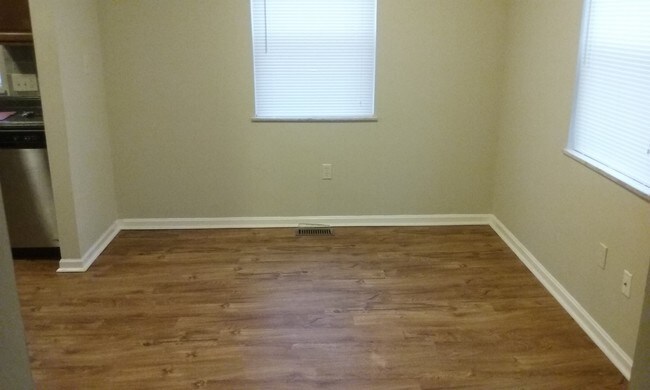 Dining Room - 826 Arlington Rd