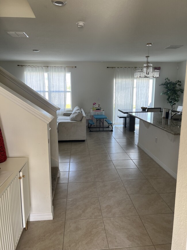 Photo - 2520 Tulip Dr