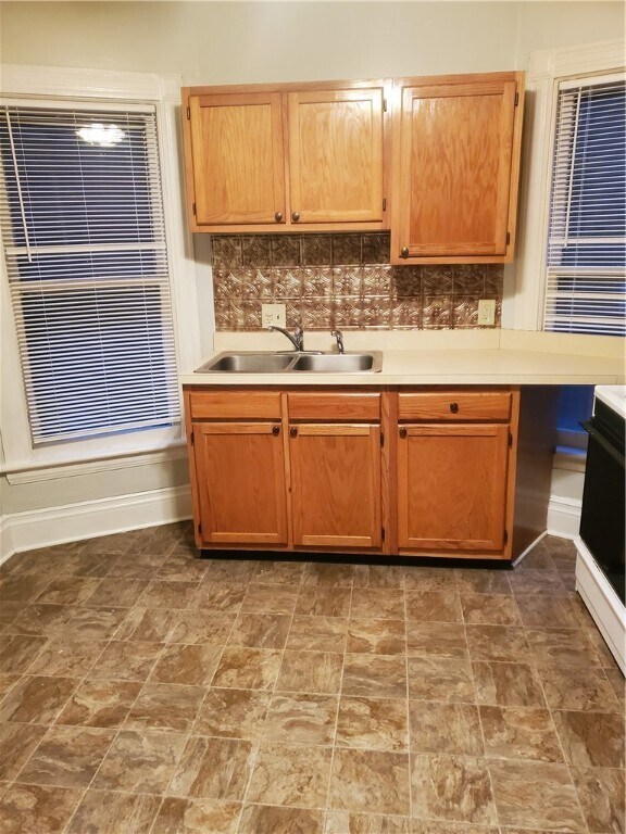 Photo - 167 Rosedale St