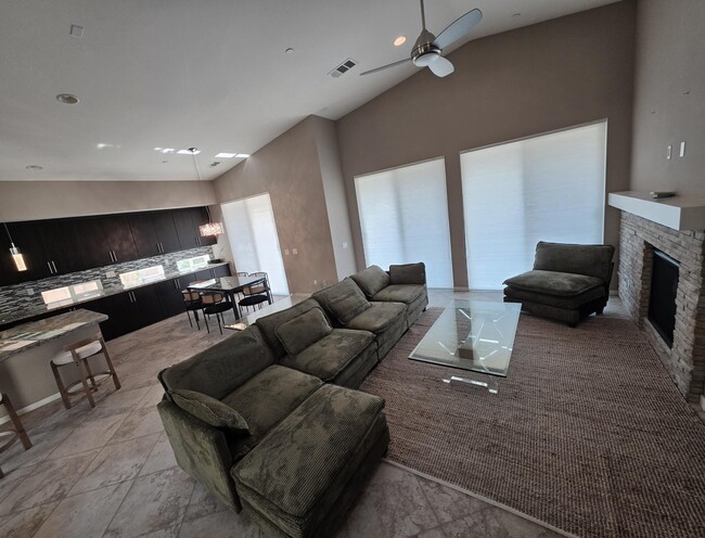 Photo - 4415 Vantage Ln