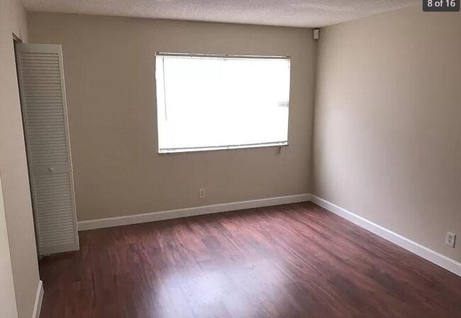 Building Photo - 5710 NW 21st St Unit 36-b