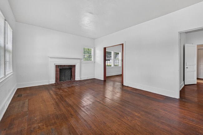 Photo - 251 Forbes Ave