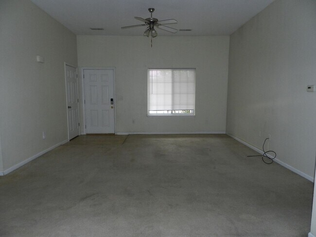 Photo - 222 Settlers Pass