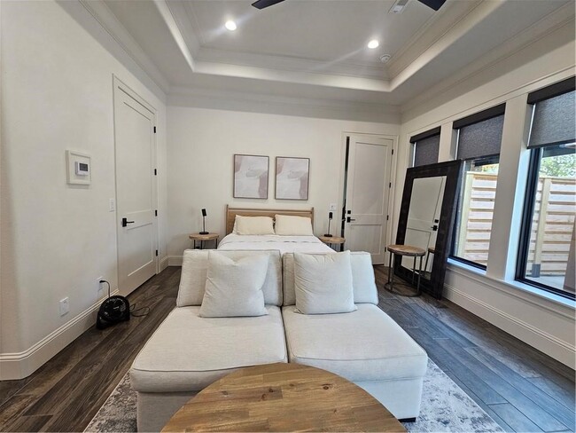 Building Photo - 97 Perth Dr Unit A