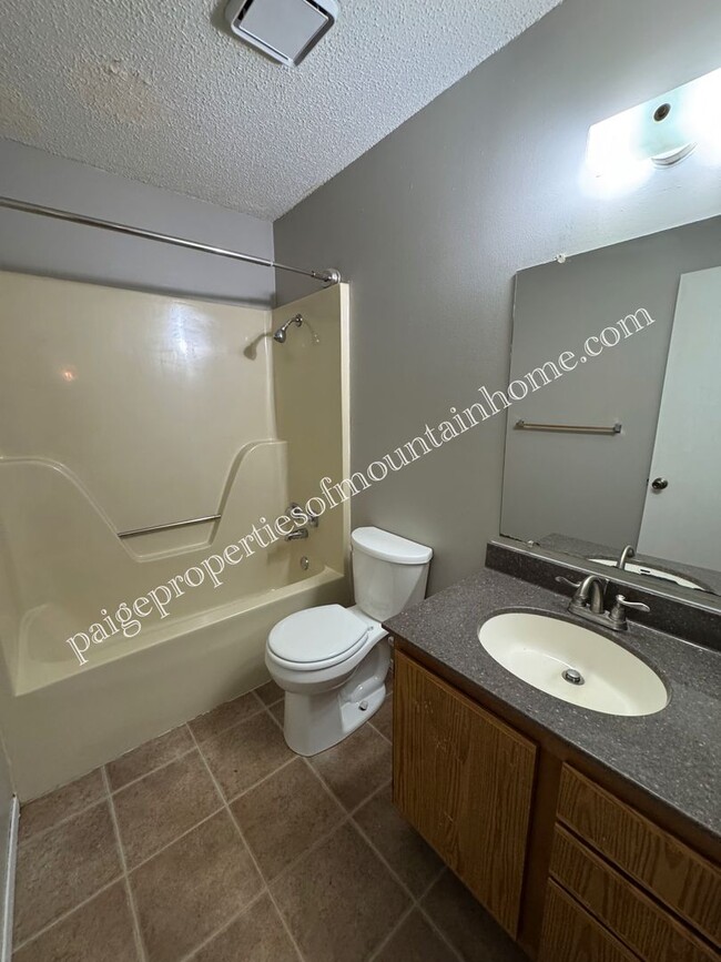 308/310 Newton Ave - 308/310 Newton Ave Apartamento Unidad 310