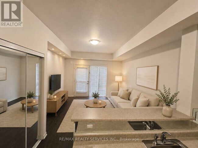 Photo - 250 Sunny Meadow Blvd