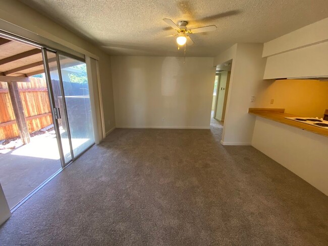 Photo - 8073002/65 Unit 8073002002