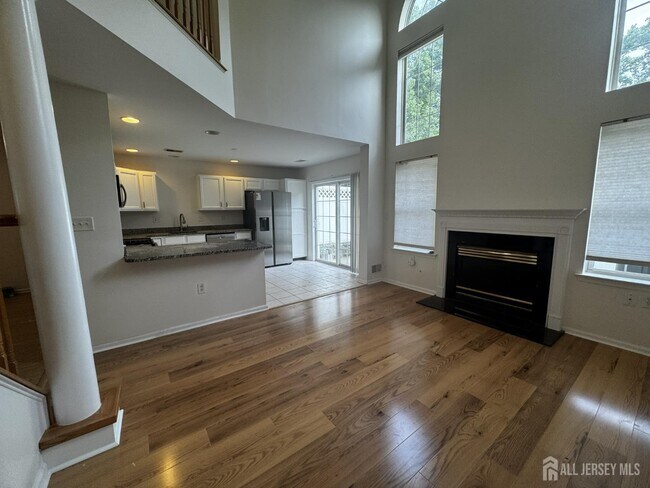 Photo - 102 Wellington Park Dr