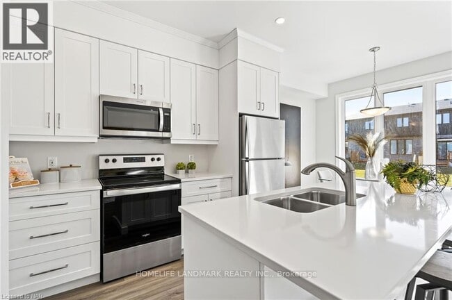 Photo - 7129 Parsa St